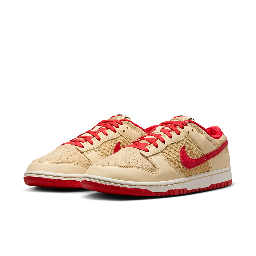 Nike Dunk Low Retro SE Strawberry Waffle, Pale Vanilla/University Red/Sail/Wheat (HJ9100-294)