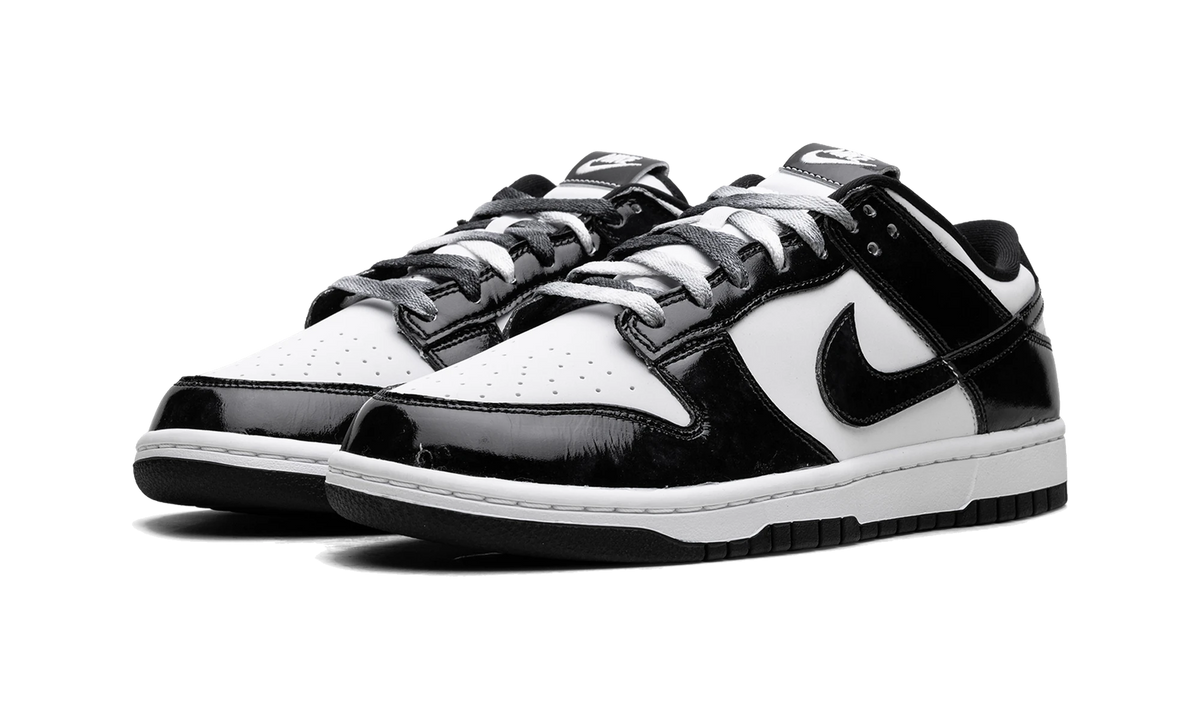 Nike Dunk Low SE Panda