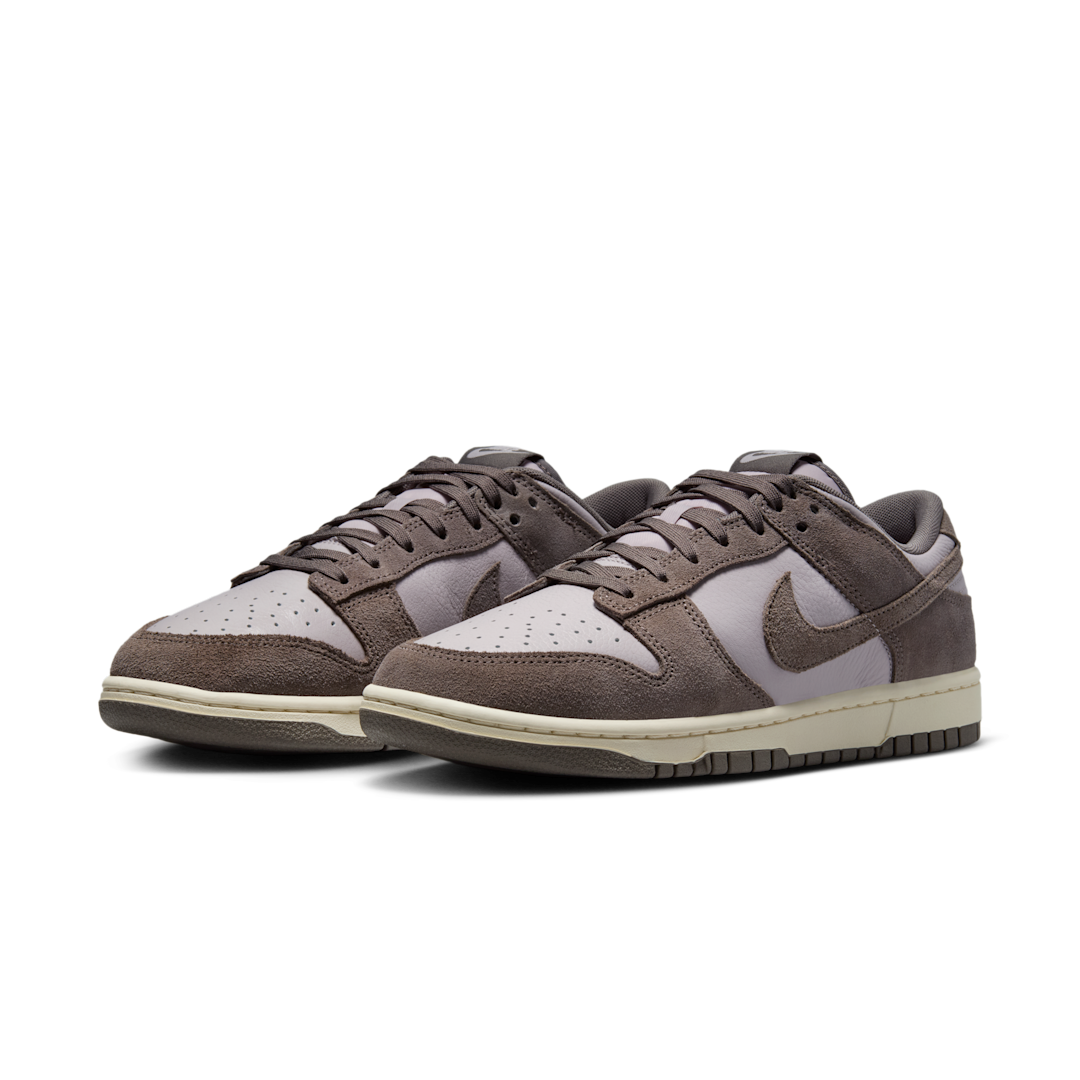 Nike Dunk Low SE Platinum Violet Cave Stone