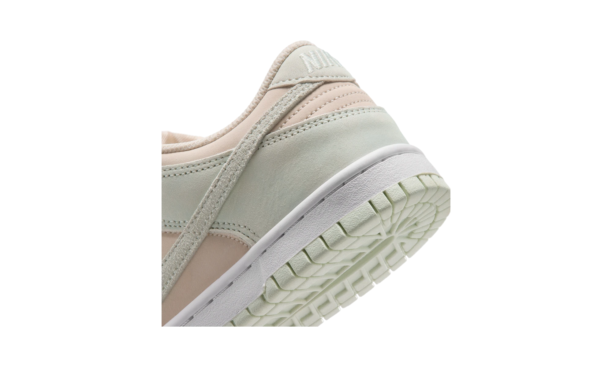 Nike Dunk Low Suede Chalk Barely Green