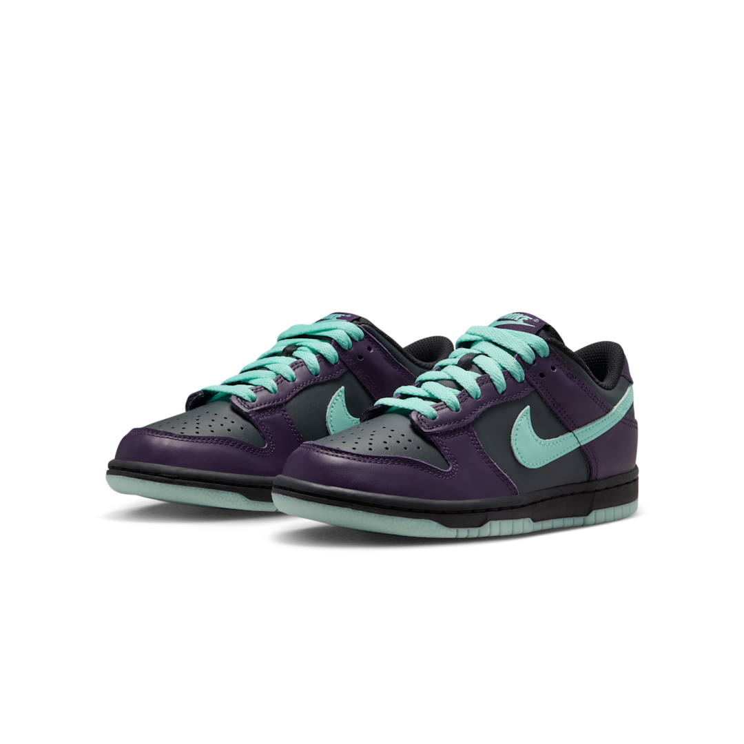Nike Dunk Low Wizard