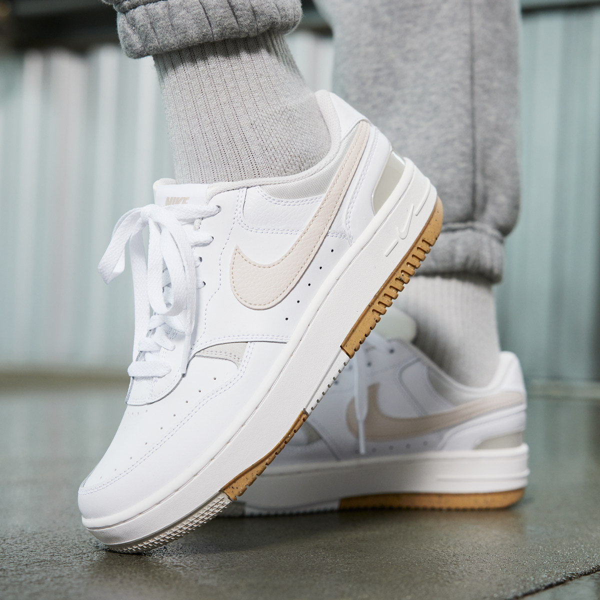 Nike Gamma Force White Light Bone