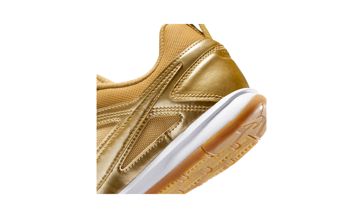 Nike Gato LV8 Metallic Gold Gum