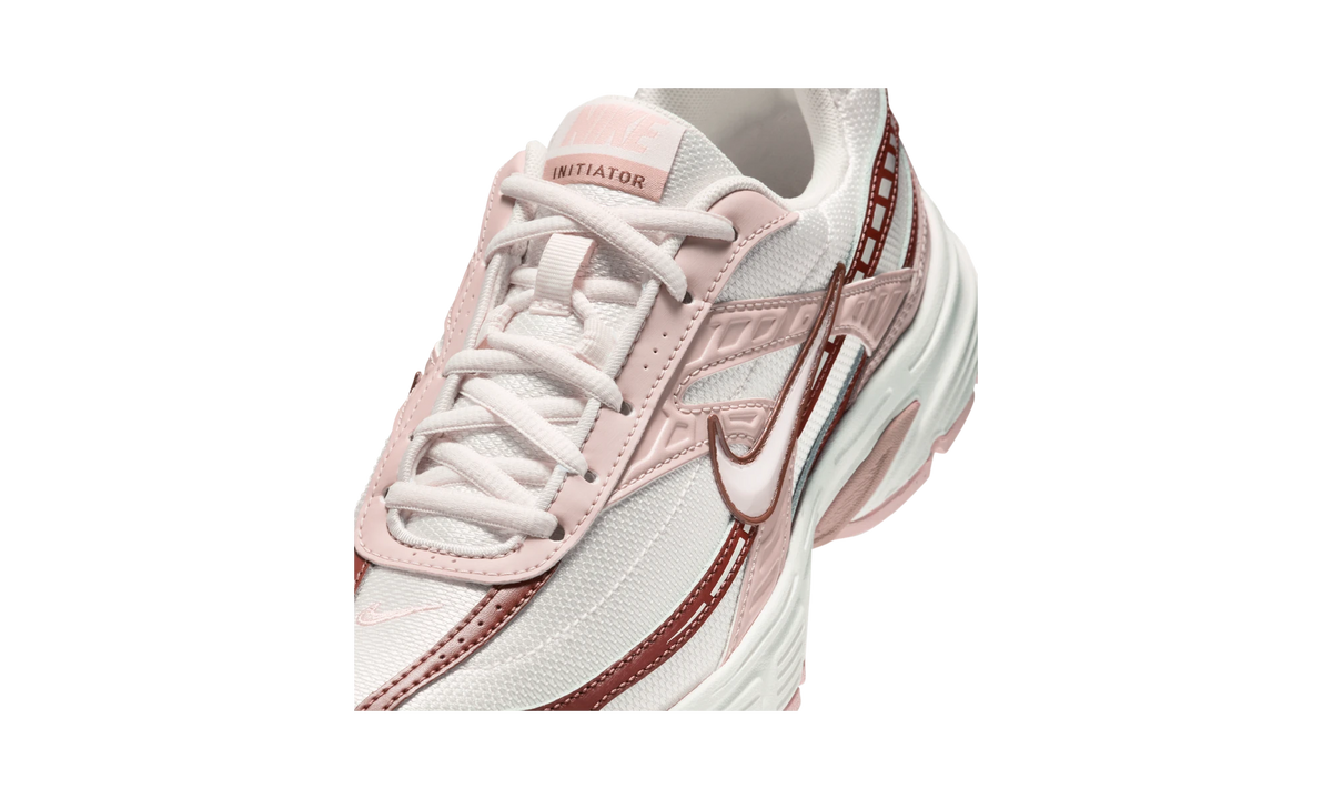 Nike Initiator Red Sepia Echo Pink