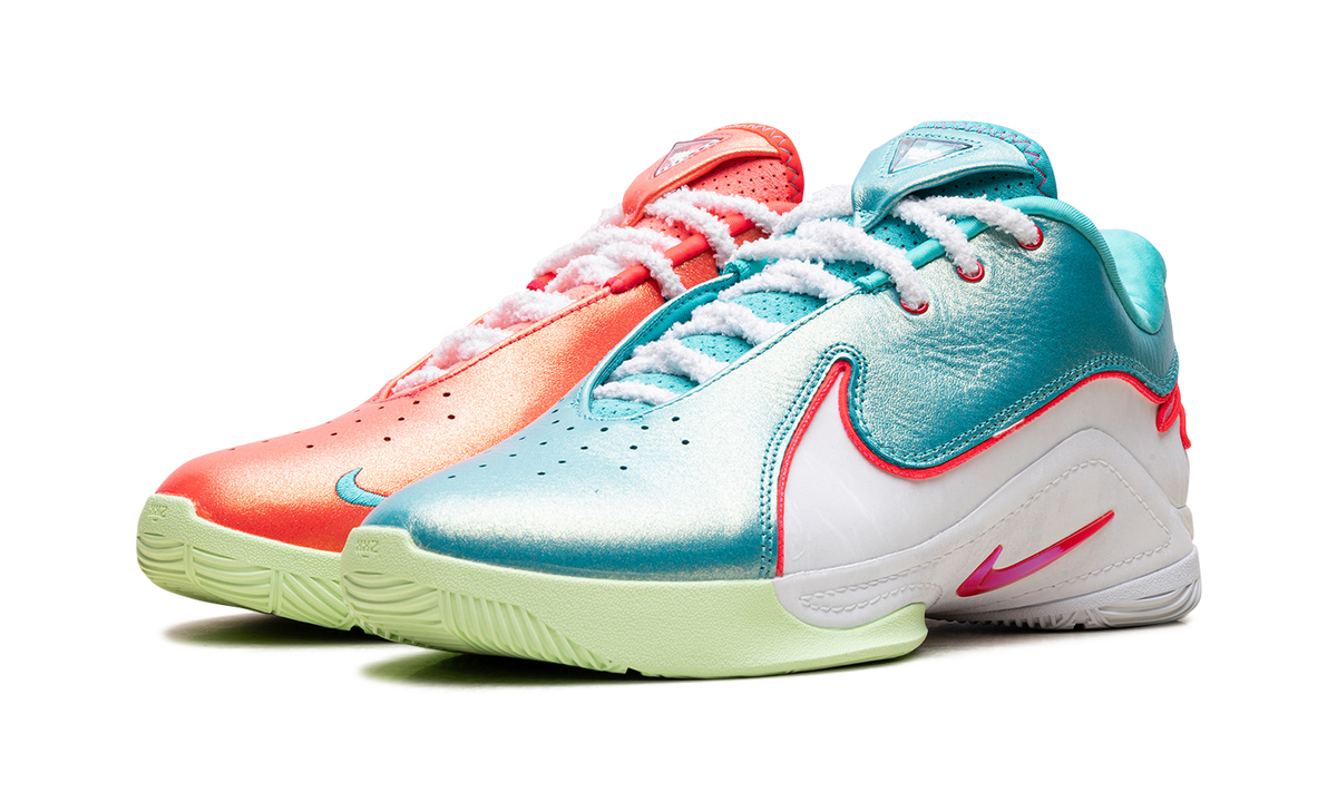Nike LeBron 22 Christmas
