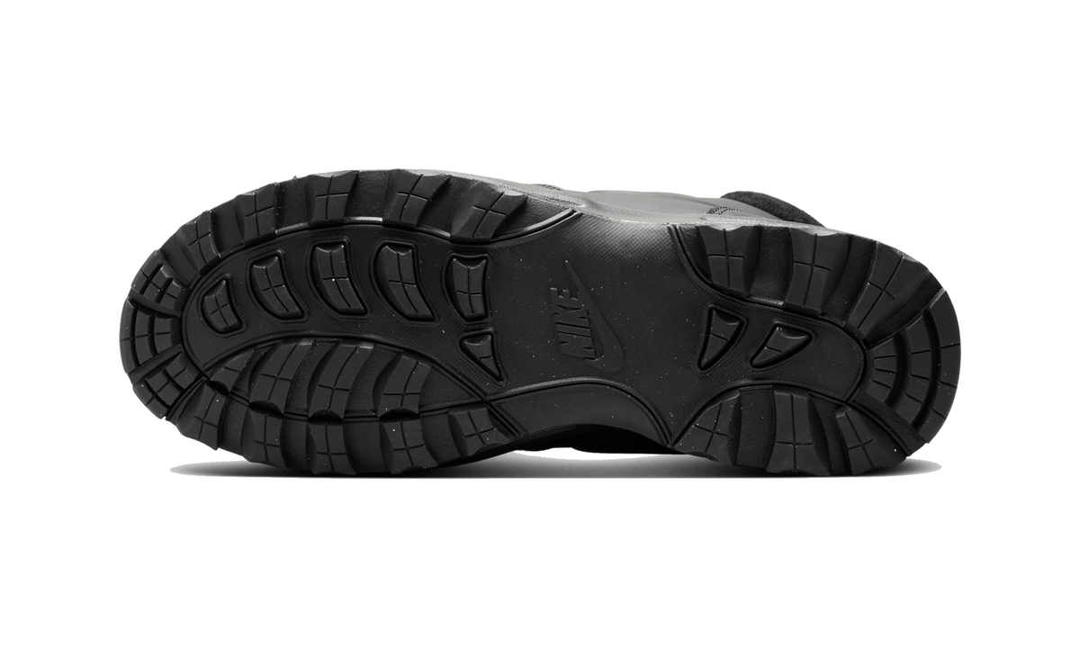 Nike Manoa Leather Triple Black