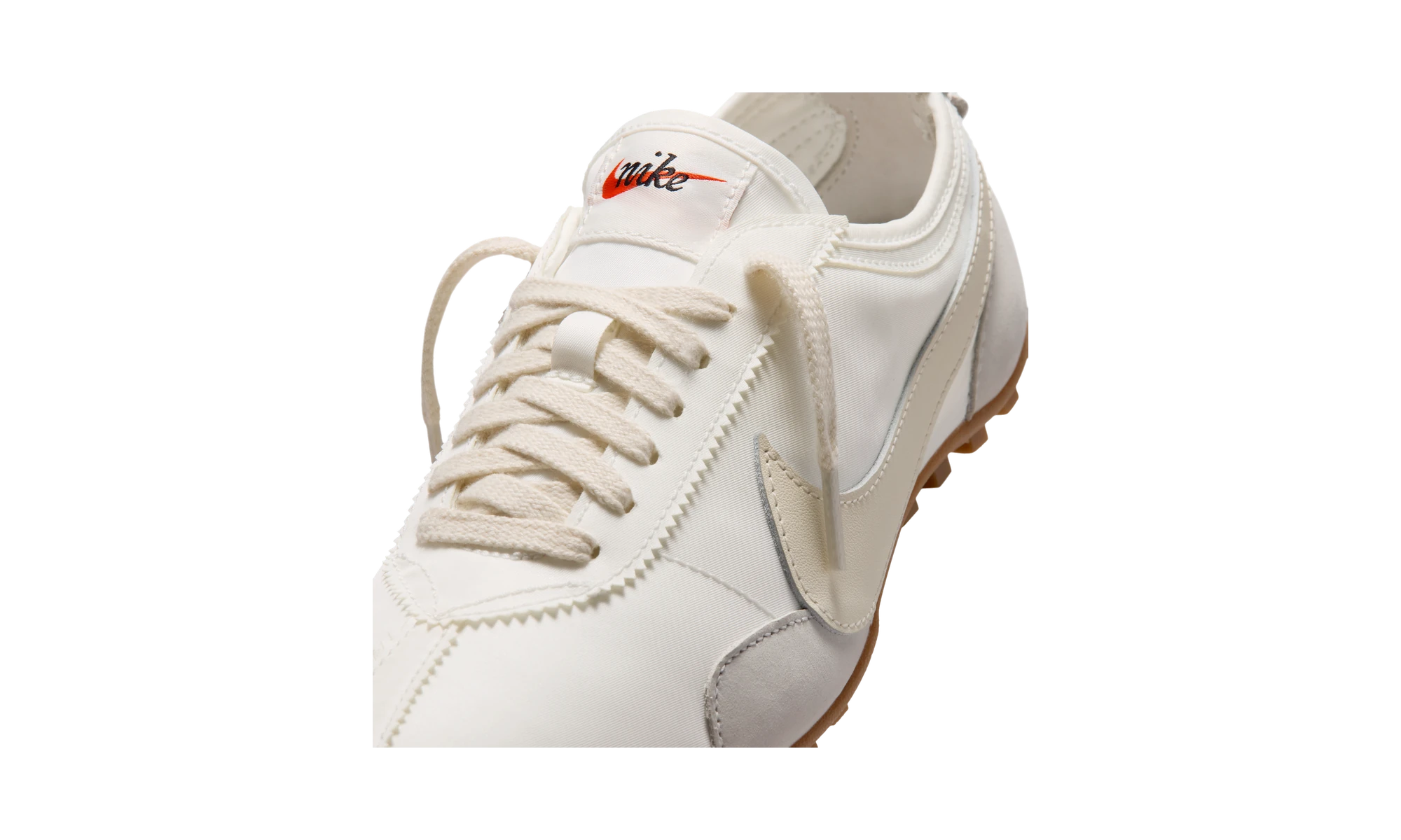 Nike Moon Shoe White Soft Pearl Gum