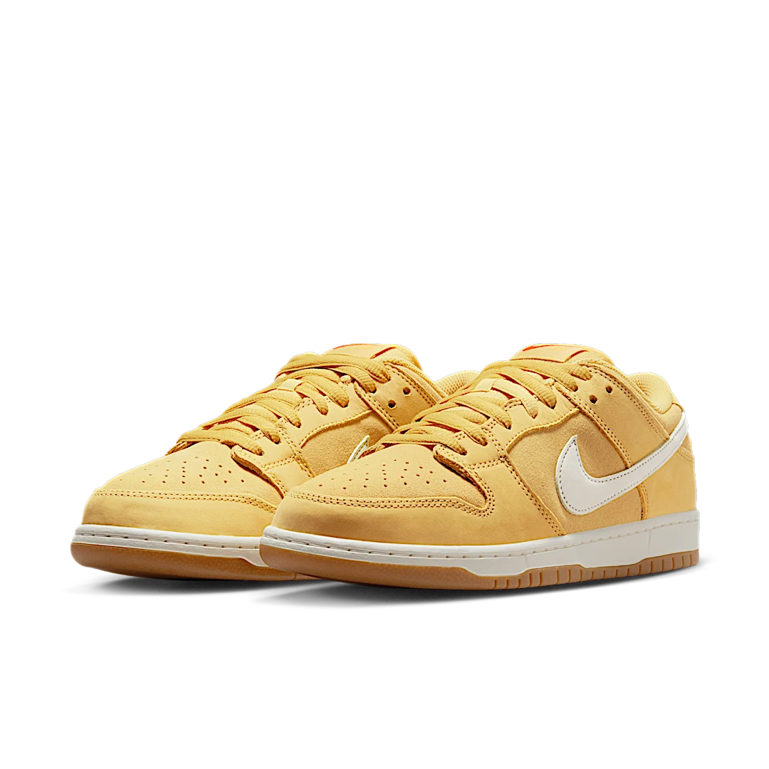 Nike SB Dunk Low Saturn Gold