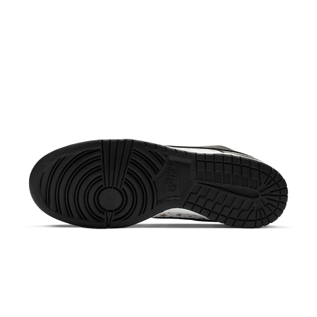 Nike SB Dunk Low Supreme Stars Black (2021), Black/Metallic Gold-White (DH3228-102)