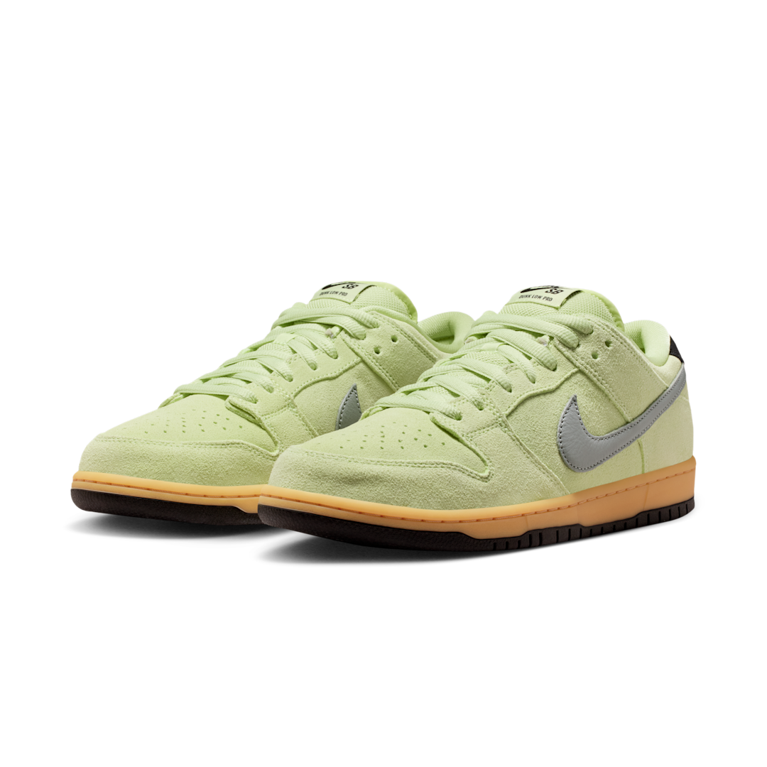 Nike SB Dunk Low Verdugo Mountain, Pistachio Frost/Wolf Grey/Black/Gum Yellow/Magic Ember/Black (HQ1626-300)