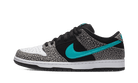 Nike SB Dunk Low atmos Elephant, Medium Grey/Black-White-Clear Jade (BQ6817-009)