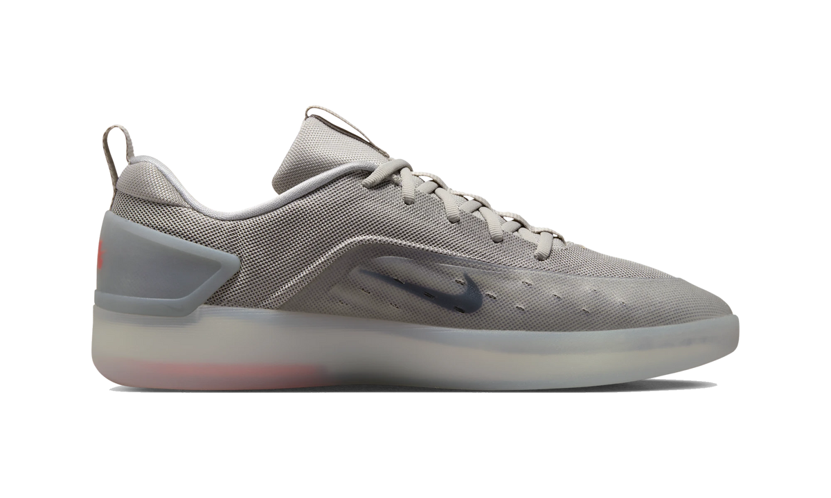 Nike SB Zoom Nyjah 4 College Grey Bright Crimson