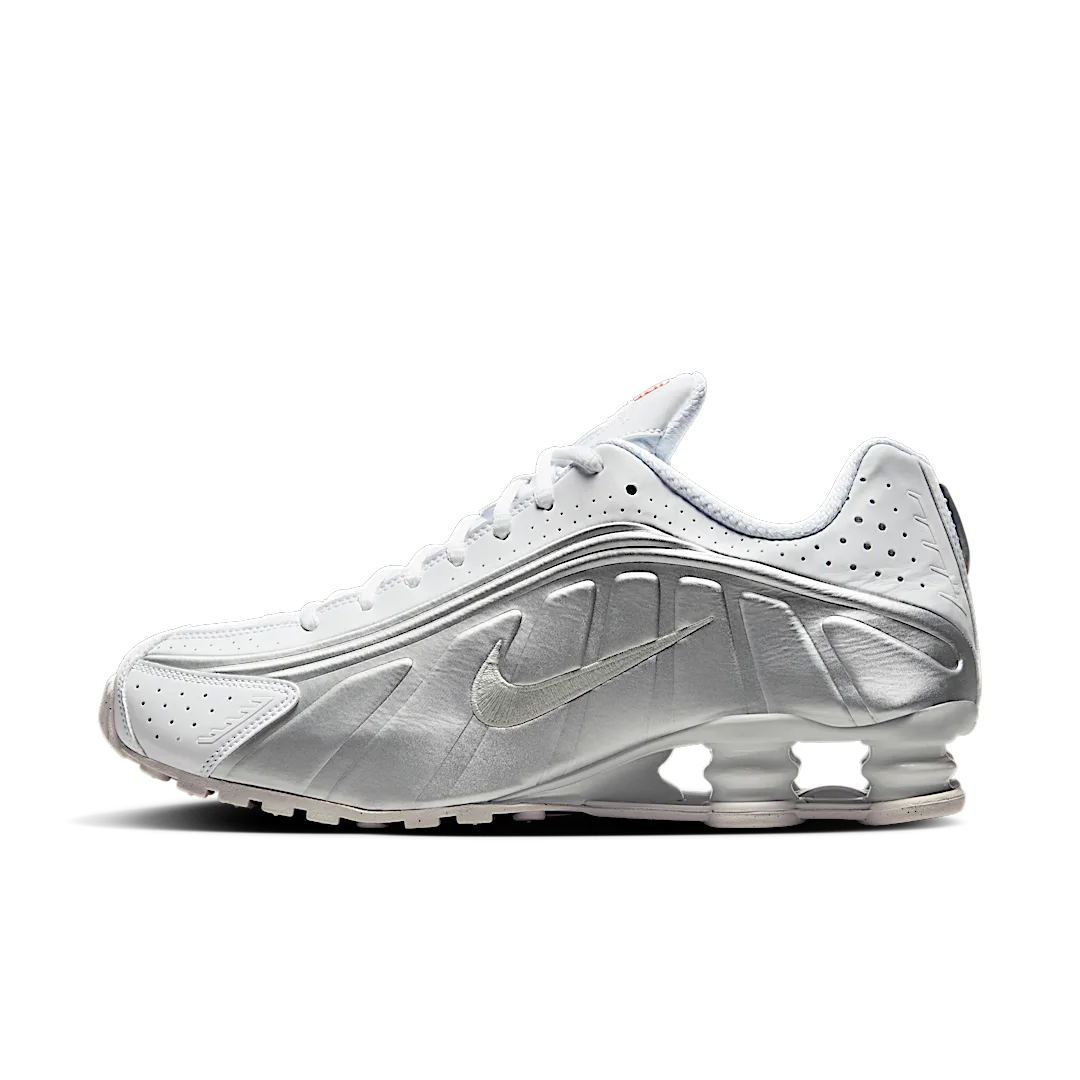 Nike Shox R4 White Bright Crimson Metallic Silver, White/White/Bright Crimson/Metallic Silver (HQ1988-101)