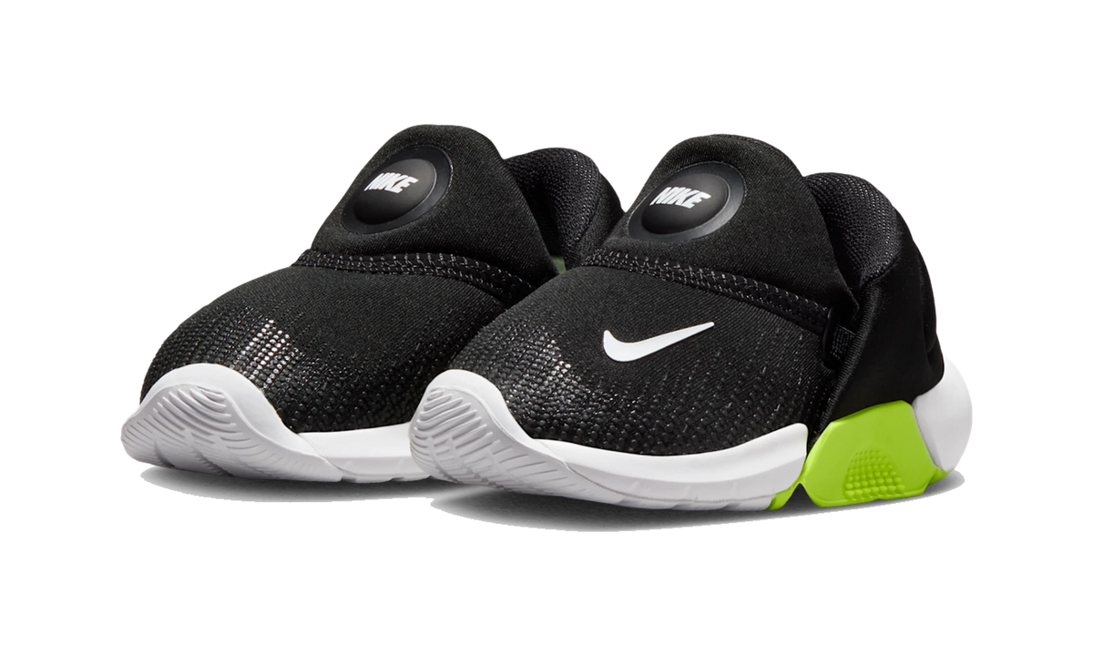 Nike Swoosh Go TD Black Volt