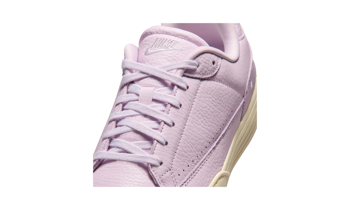 Nike Tennis Centre Bleached Lilac