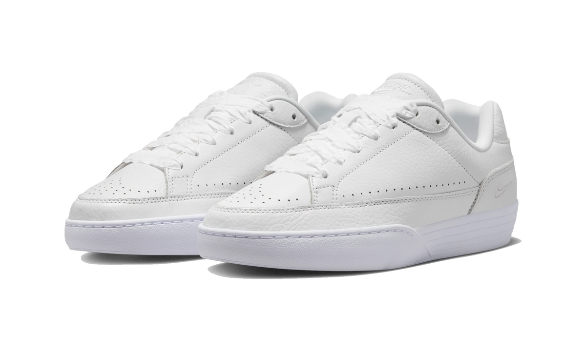 Nike Tennis Centre White