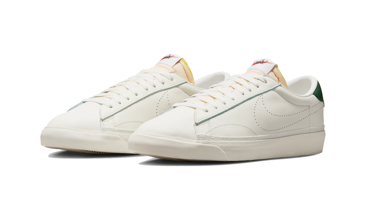 Nike Tennis Classic Sail Fir Team Orange