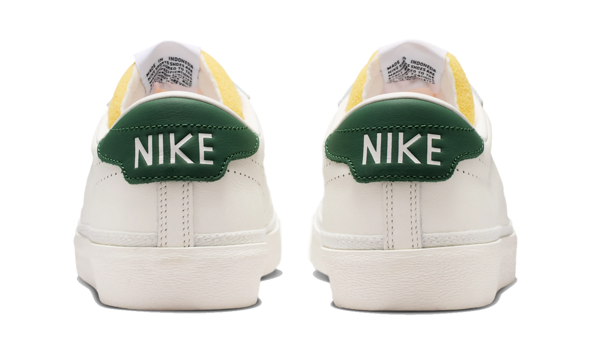 Nike Tennis Classic Sail Fir Team Orange