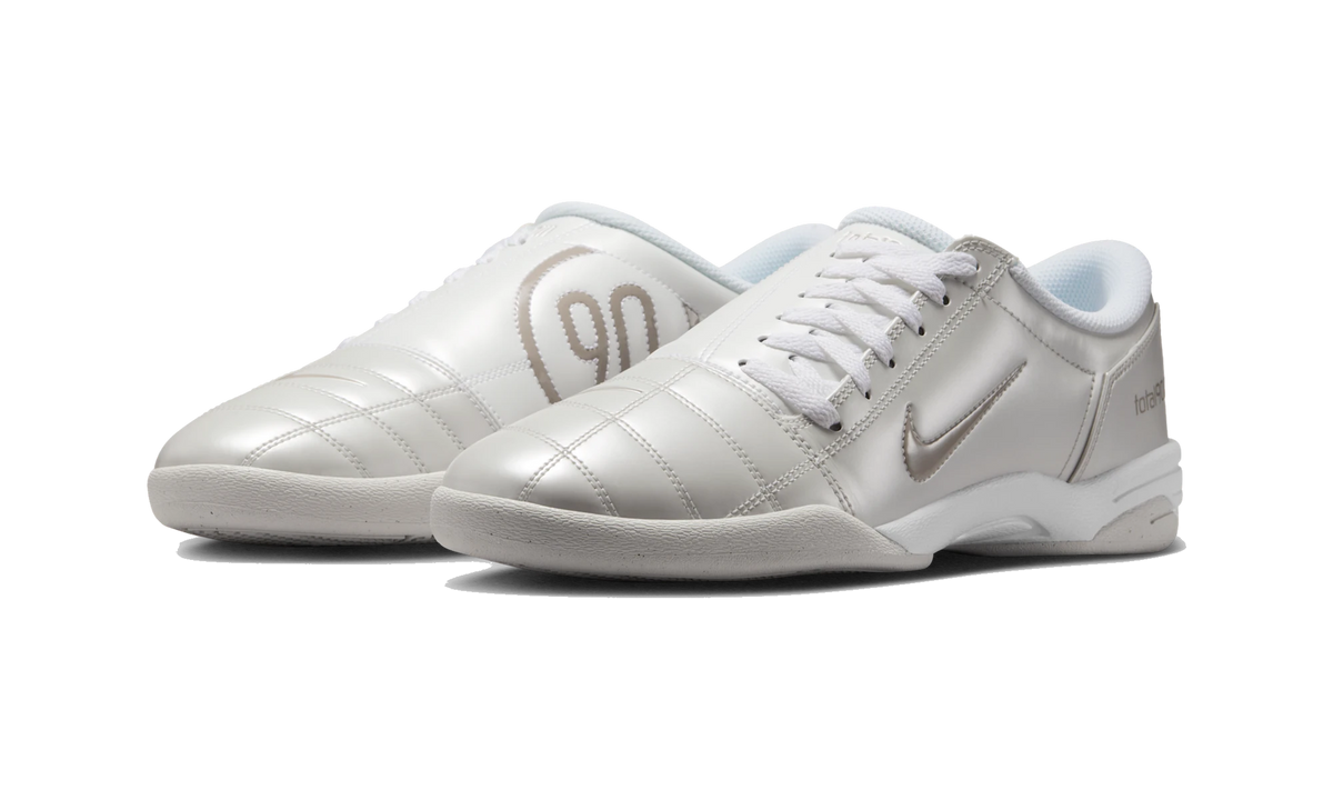 Nike Total 90 3 Photon Dust