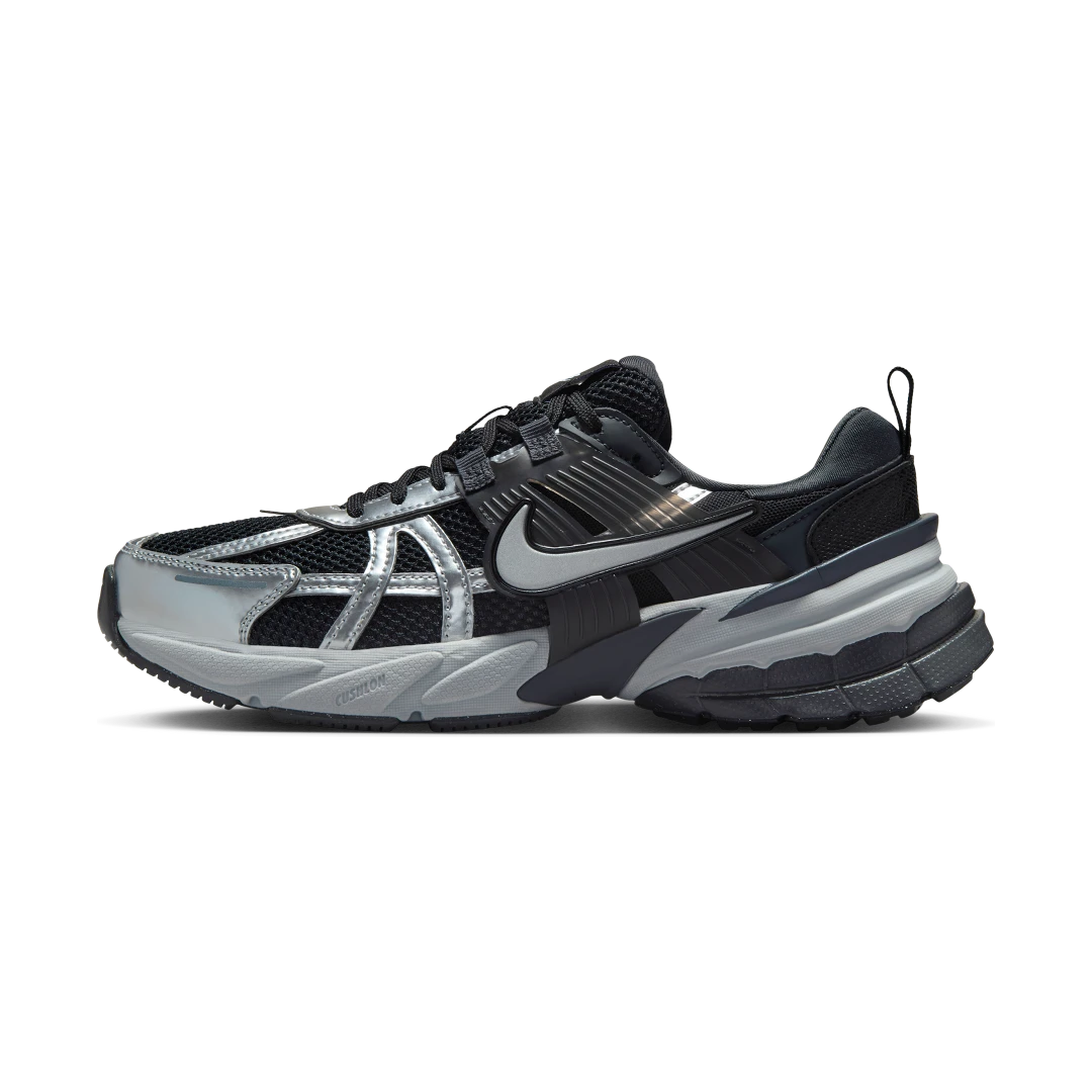 Nike V2K Run Black Metallic Silver, Black/Anthracite/Dark Smoke Grey/Metallic Silver (FD0736-005)