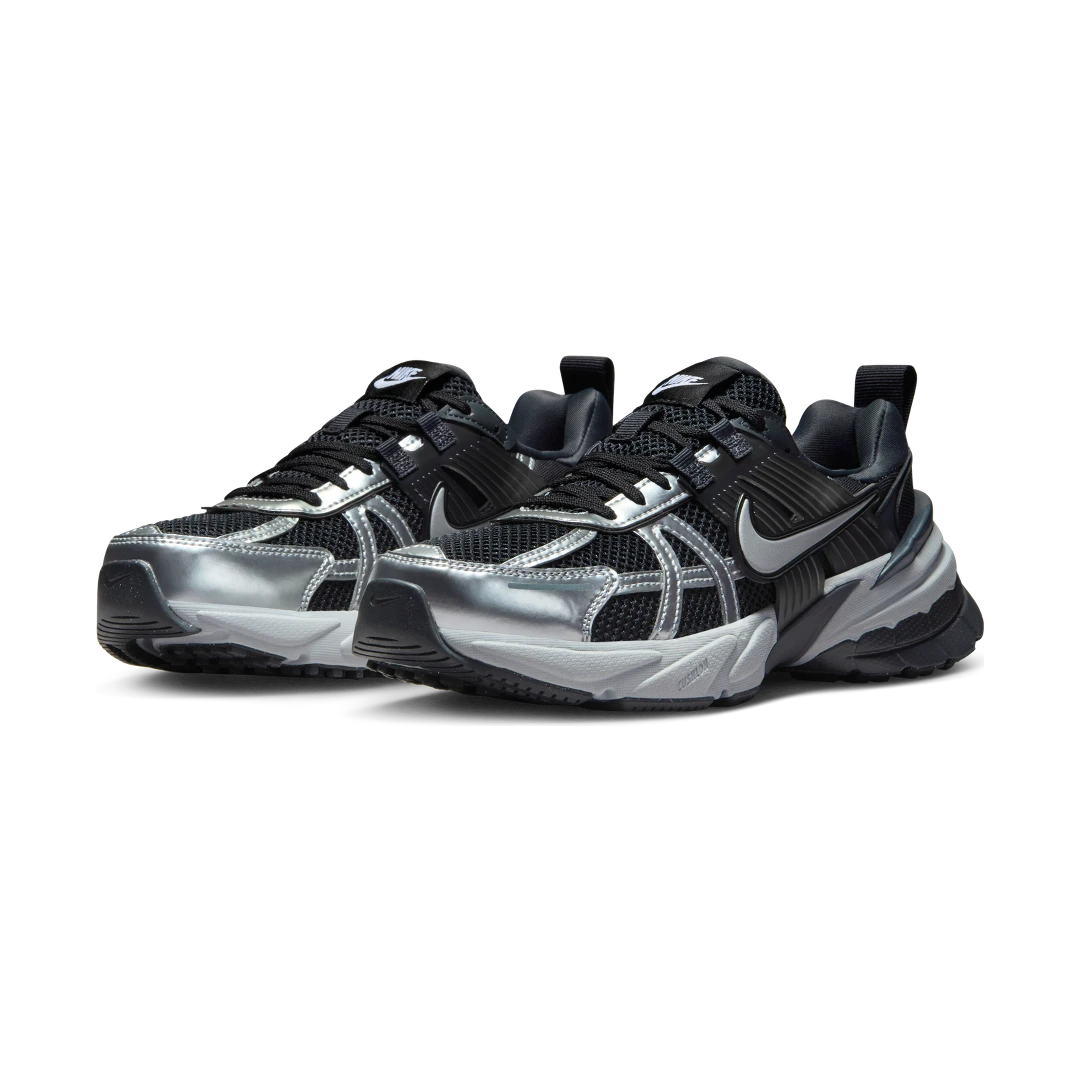 Nike V2K Run Black Metallic Silver, Black/Anthracite/Dark Smoke Grey/Metallic Silver (FD0736-005)