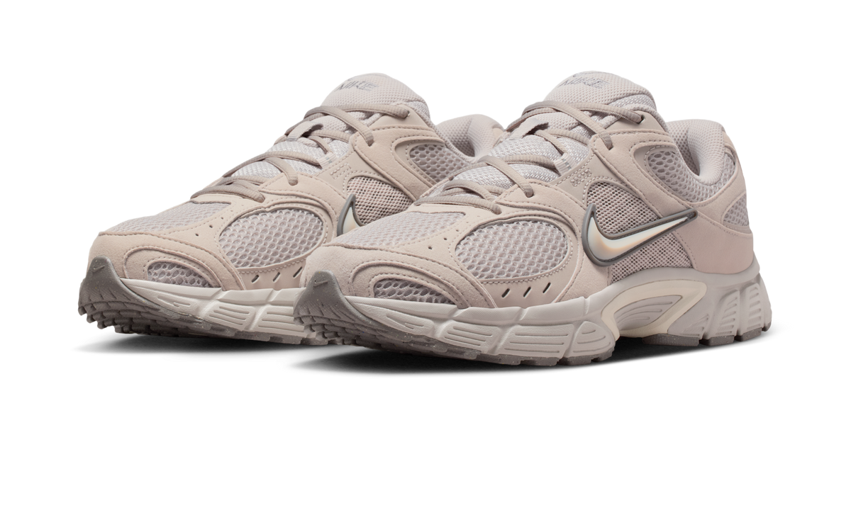 Nike V5 RNR Moon Particle Light Orewood Brown