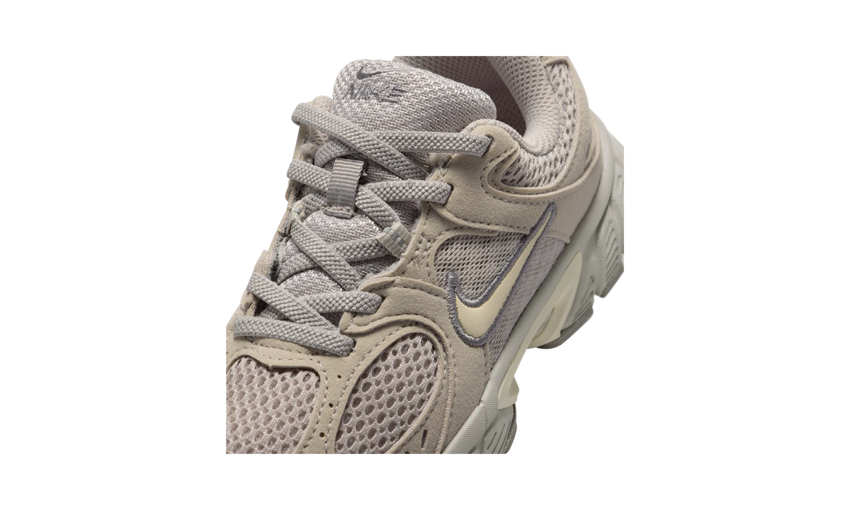 Nike V5 RNR PS Moon Particle Light Orewood Brown
