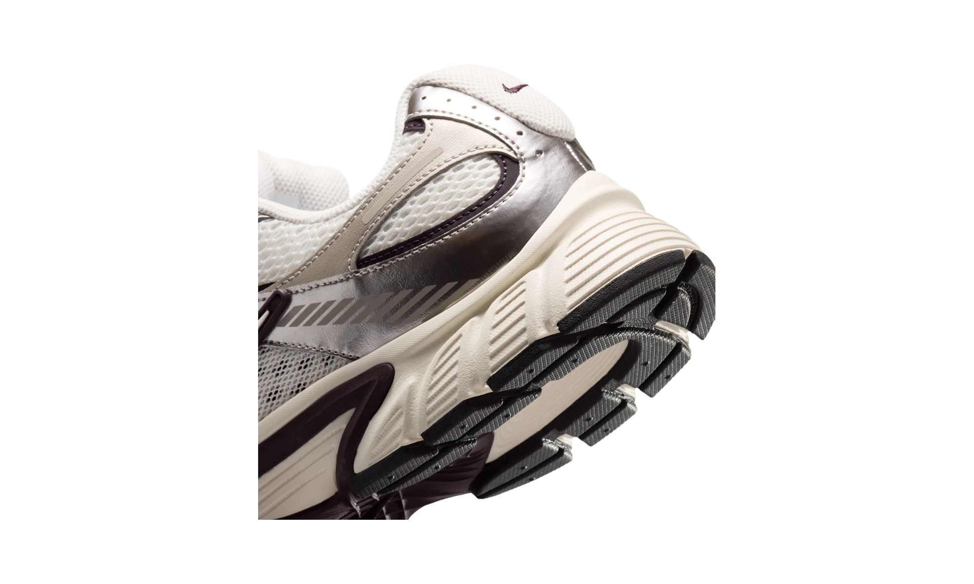 Nike V5 RNR Phantom Burgundy Ash