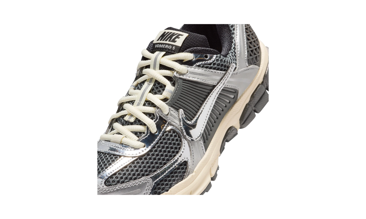 Nike Vomero 5 Iron Grey Coconut Milk Chrome