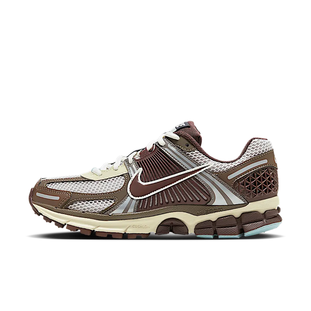 Nike Zoom Vomero 5 Earth Fossil, Light Iron Ore/Earth/Fossil (FD9920-022)