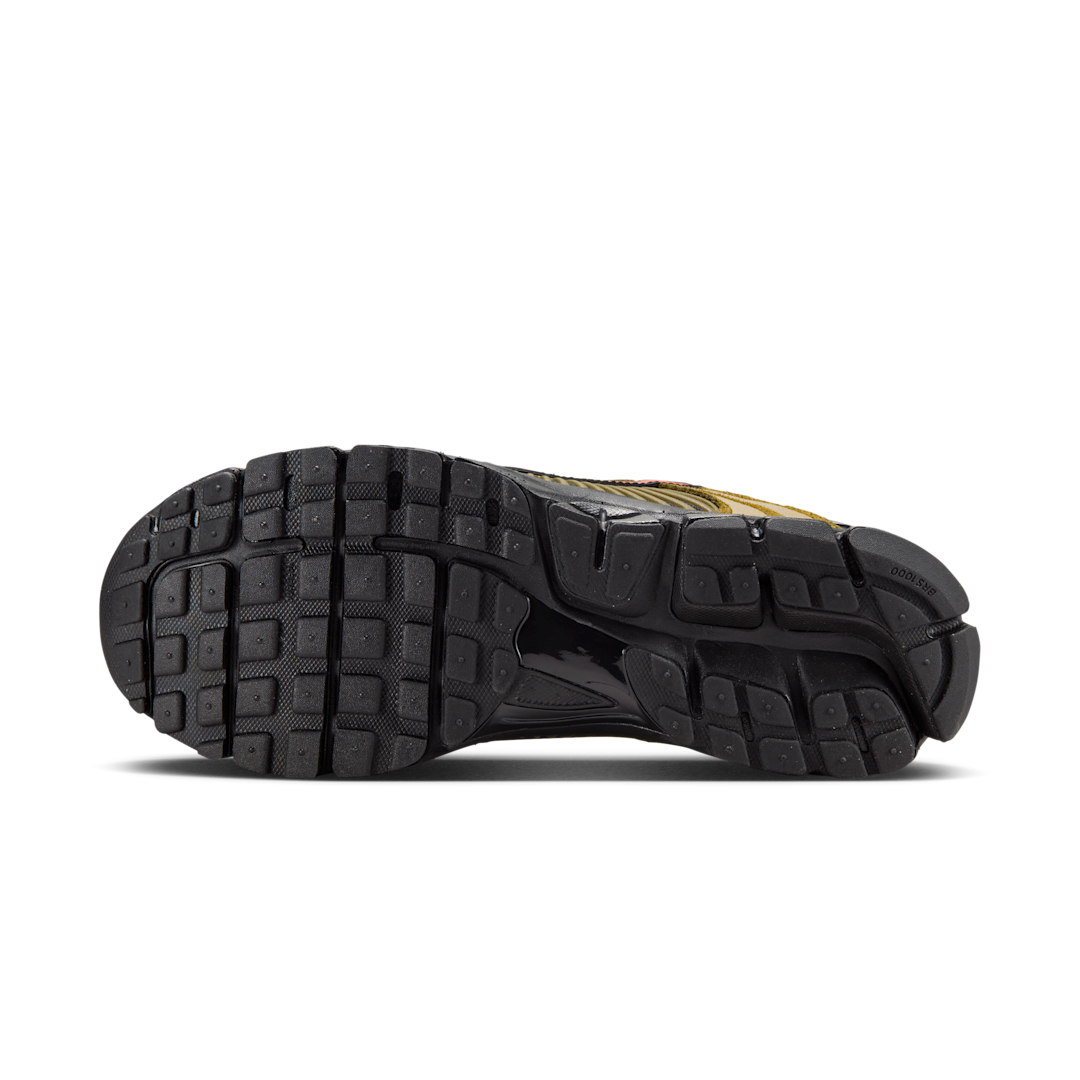 Nike Zoom Vomero 5 Premium Olive Flak Picante Red, Olive Flak/Black/Quantum Moss/Picante Red (IH1344-300)