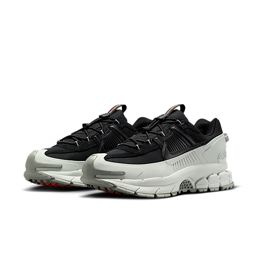 Nike Zoom Vomero 5 Roam Black Light Silver