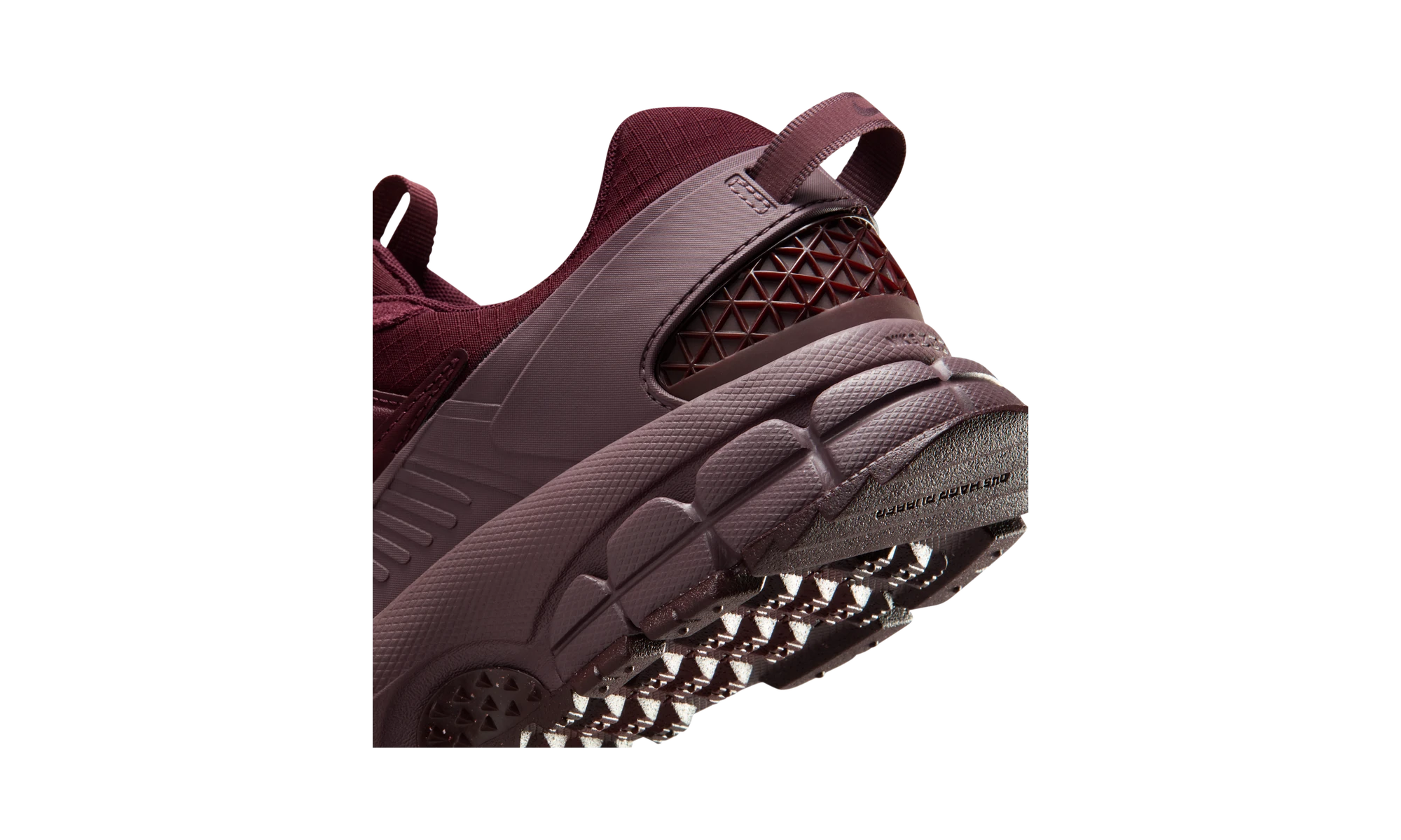 Nike Zoom Vomero 5 Roam Burgundy Team Red