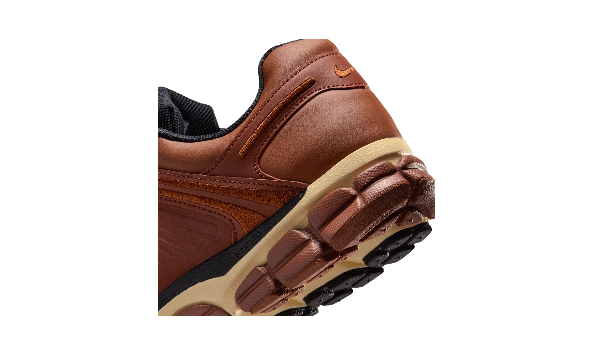 Nike Zoom Vomero 5 Swooshless Pony Sail