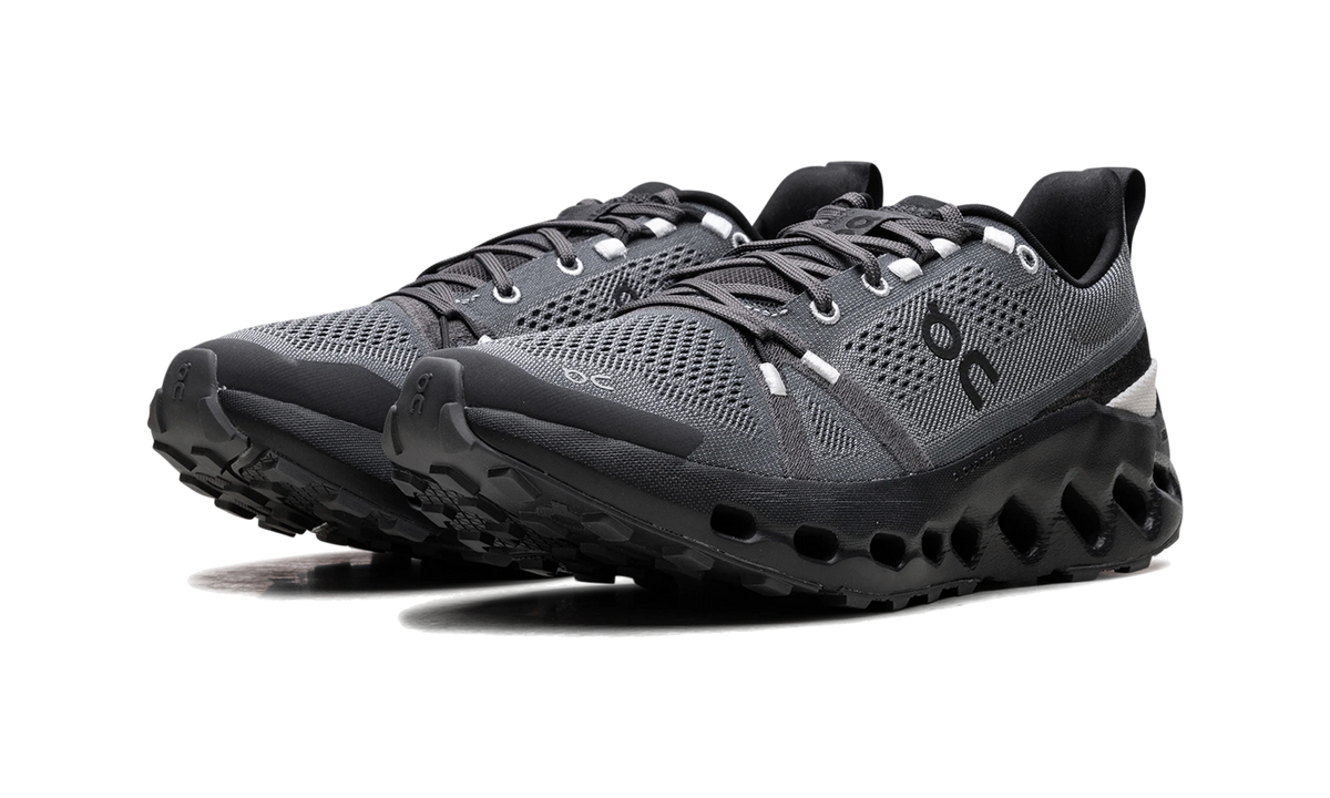 On Running Cloudsurfer Trail Eclipse Black