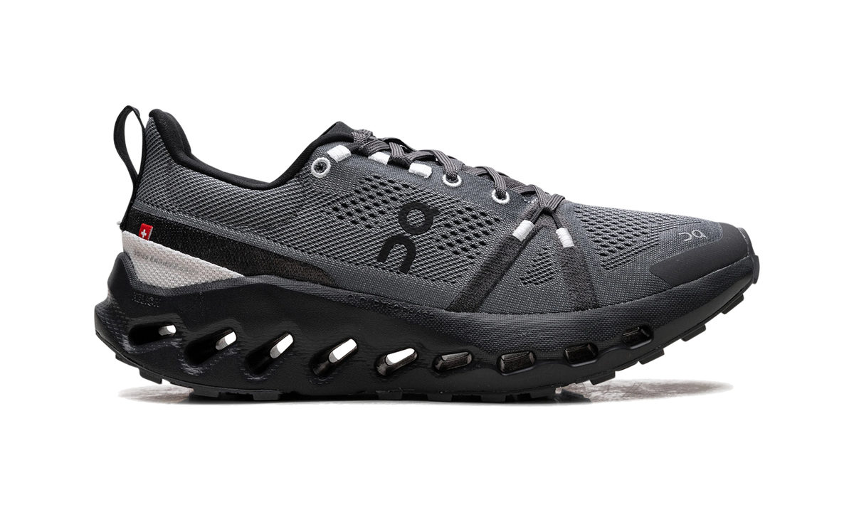 On Running Cloudsurfer Trail Eclipse Black