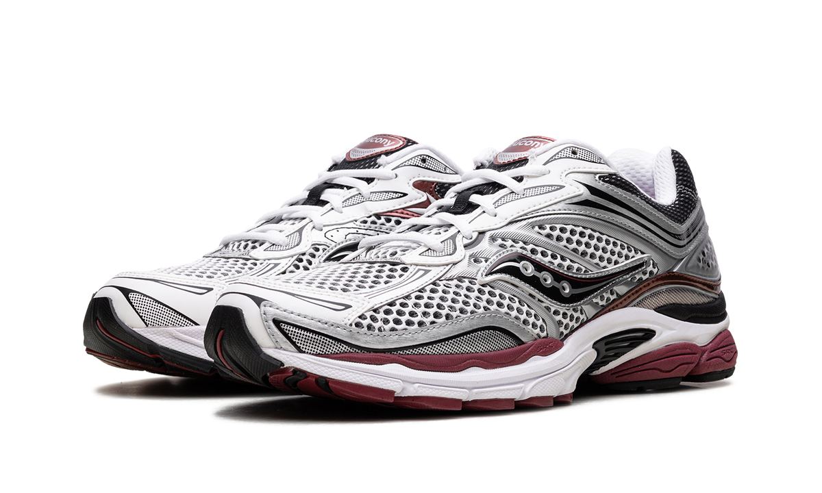 Saucony ProGrid Omni 9 OG White Silver Red