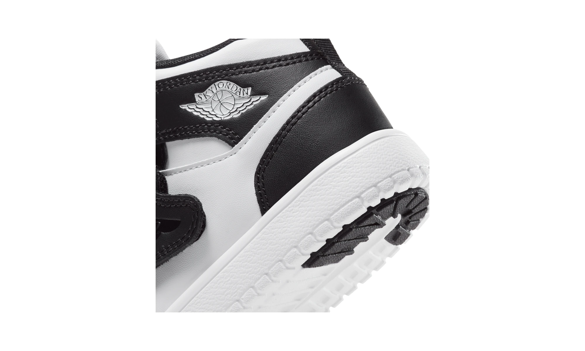 Sky Air Jordan 1 Black Whtie (PS)