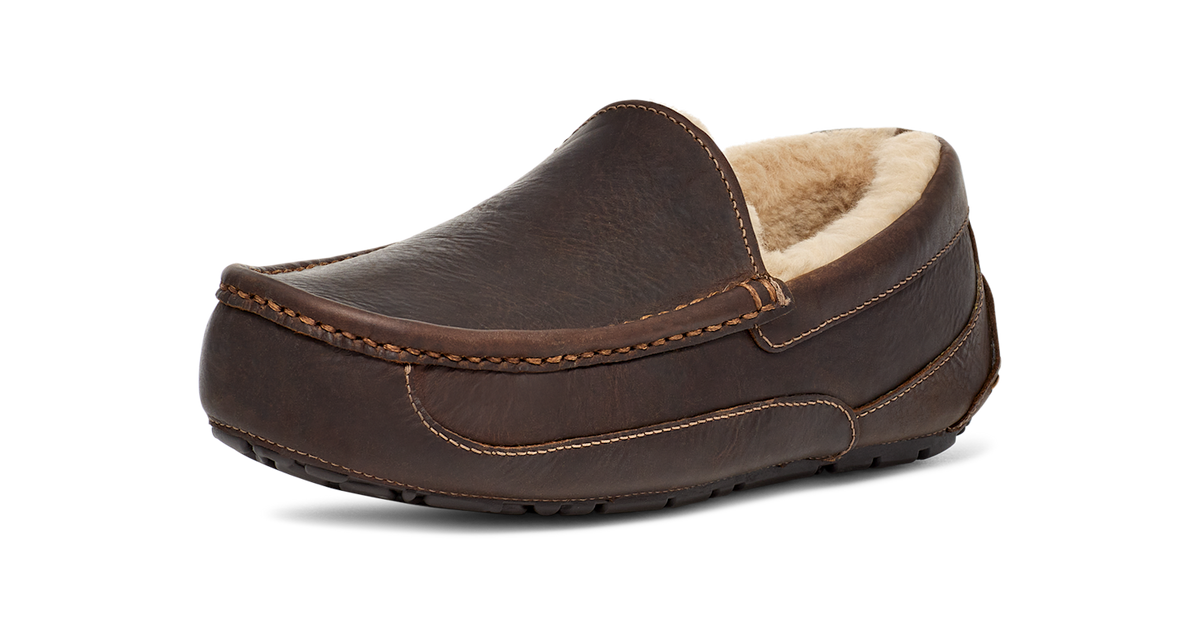 UGG Ascot Matte Slipper Tan