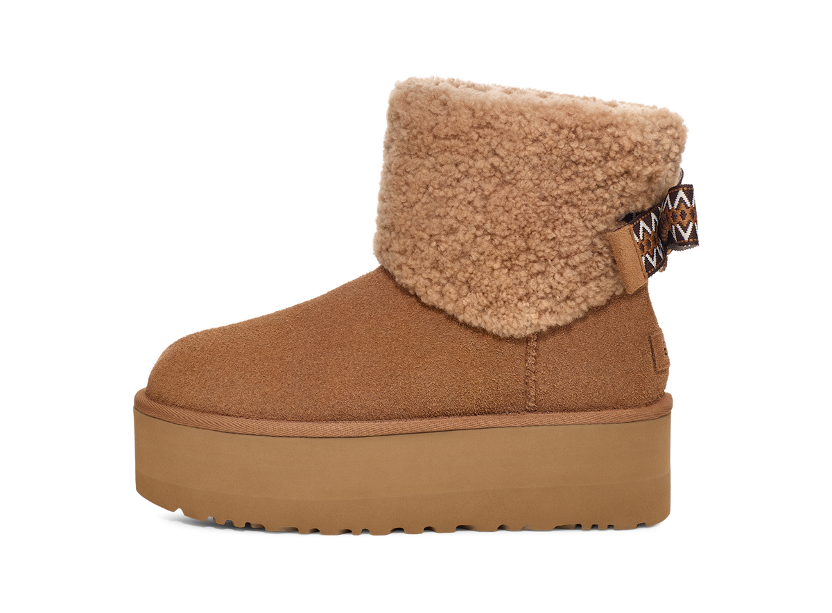 UGG Classic Mini Maxi Curly Boot Chestnut