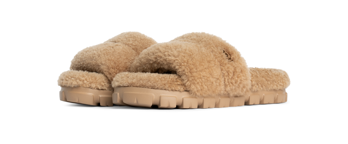 UGG Cozetta Curly Slide Chestnut