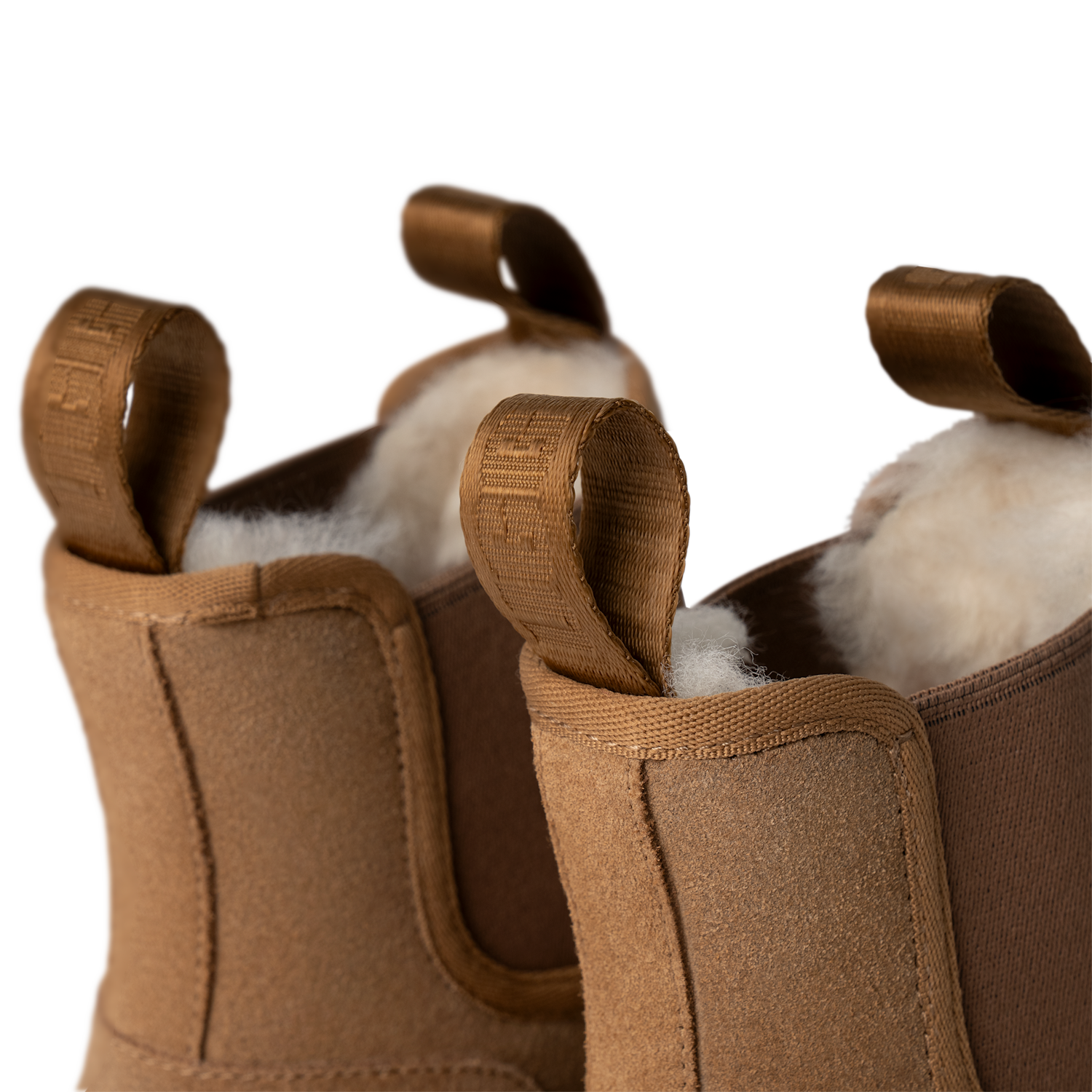 UGG Neumel Platform Chelsea Boot Chestnut, Chestnut (1134526-CHE)