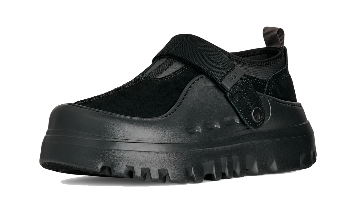 UGG PeakMod Lowcut Black