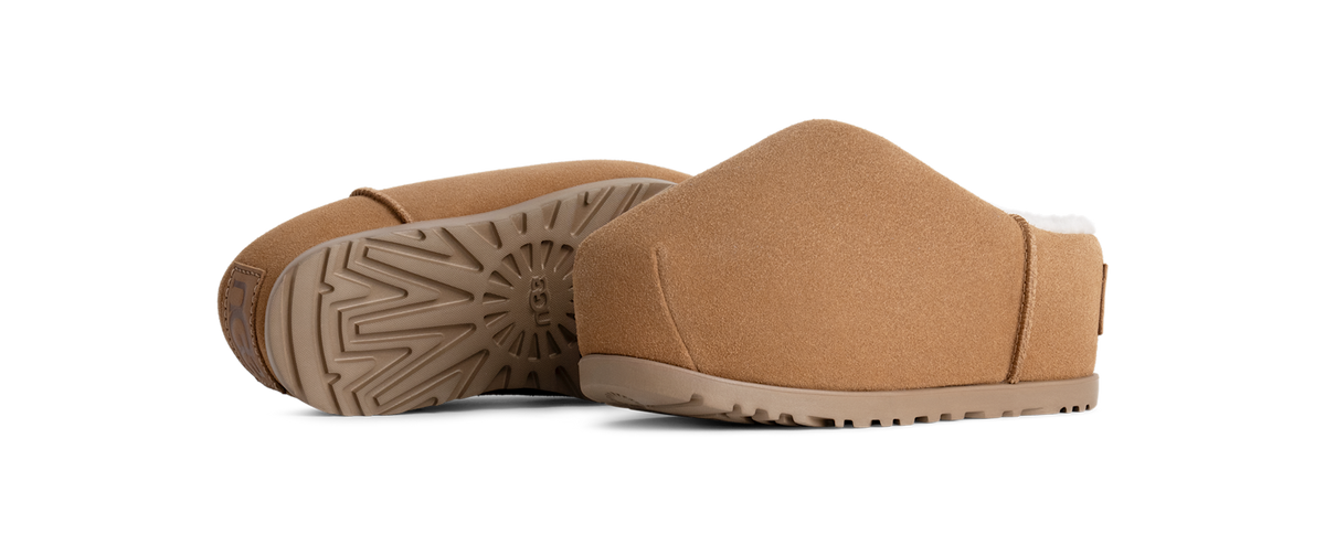 UGG Pumped Slide Chestnut