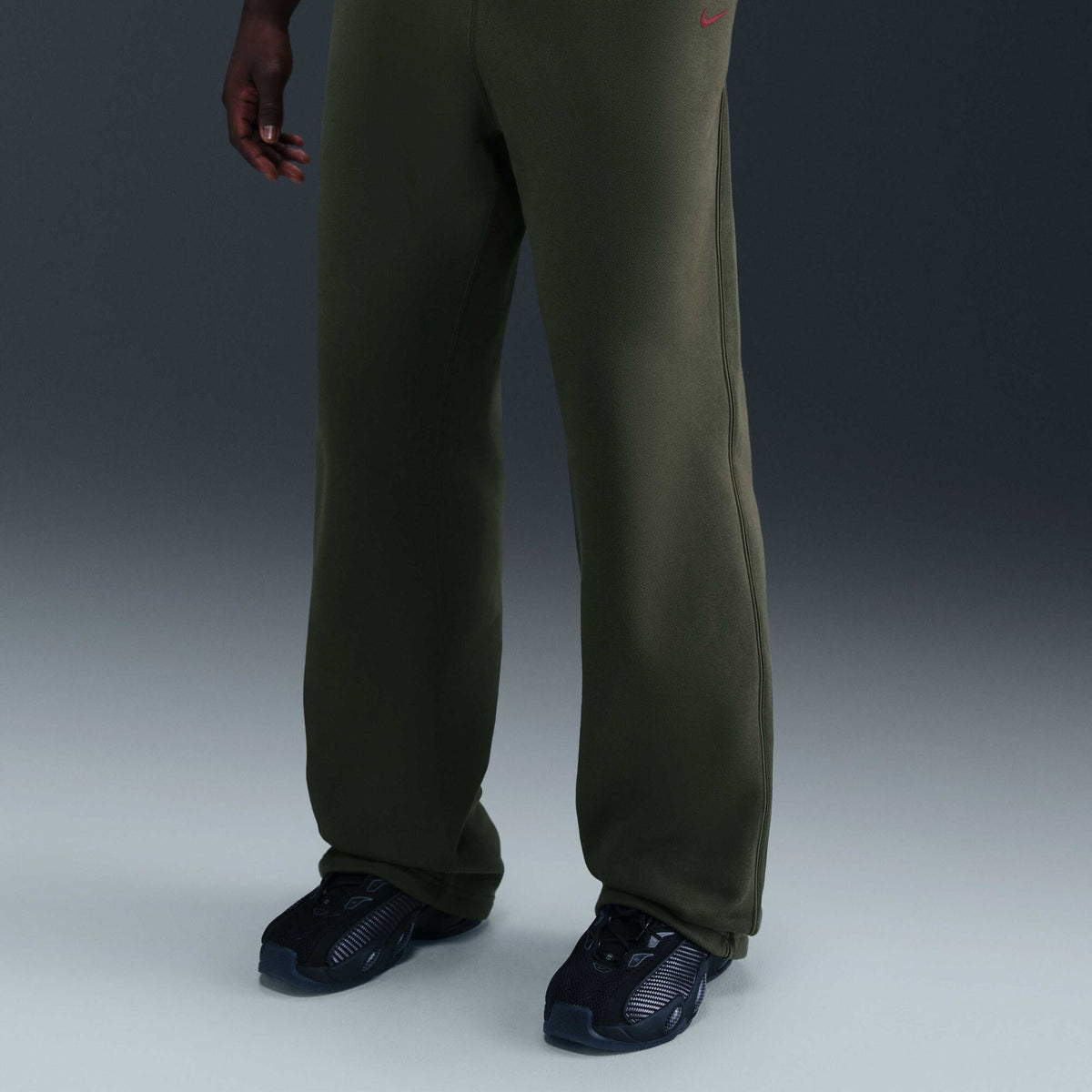 NOCTA NOCTA Fleece CS Open-Hem Tracksuit Bottoms Cargo Khaki/Cargo Khaki/Team Red