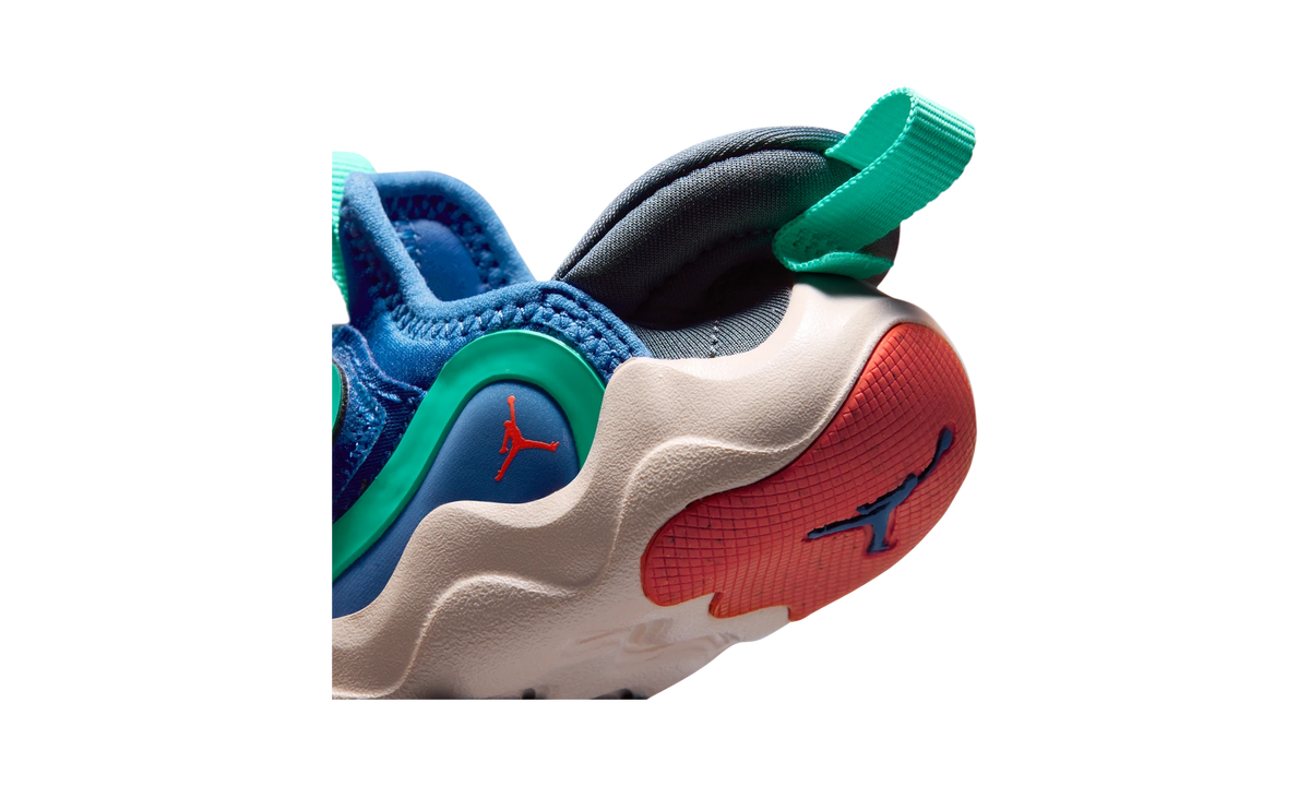 Air Jordan 23/7.2 EasyOn True Blue/Blue Fox/Kinetic Green/Track Red