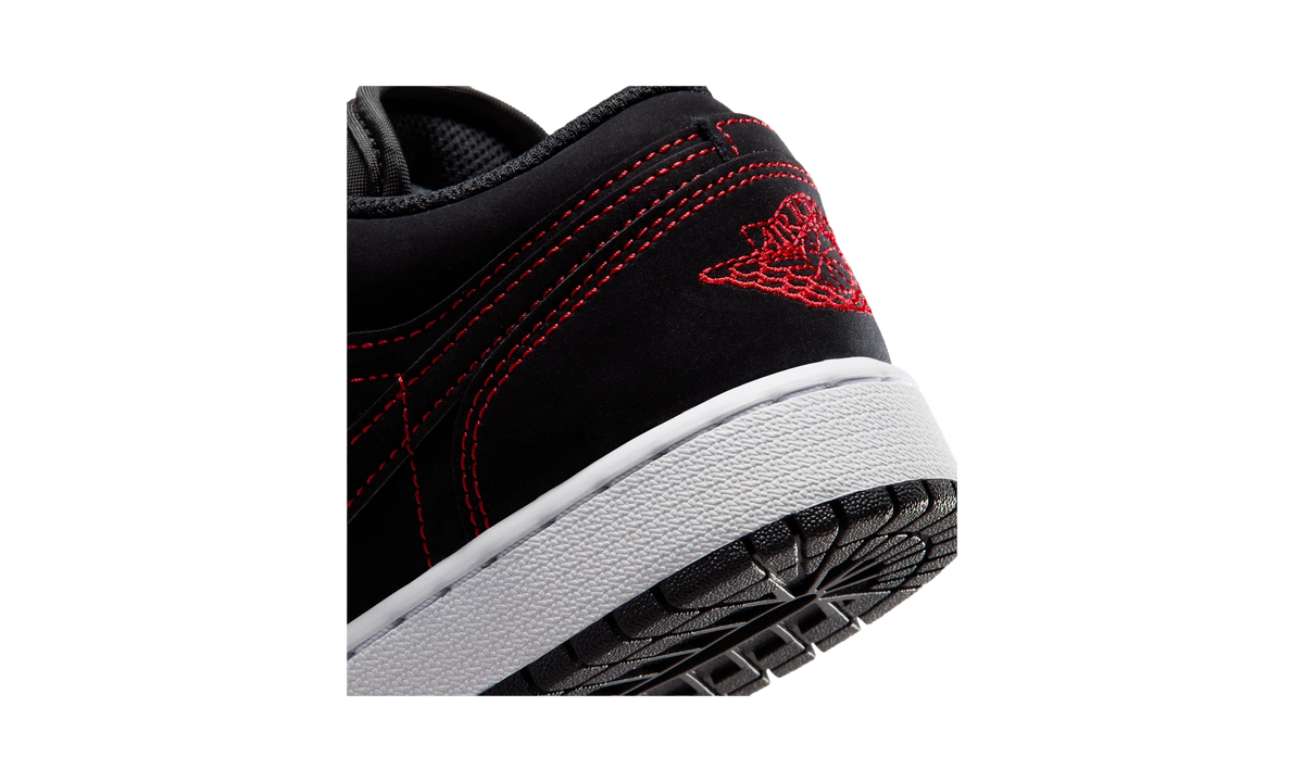 Air Jordan 1 Low Black/White/University Red