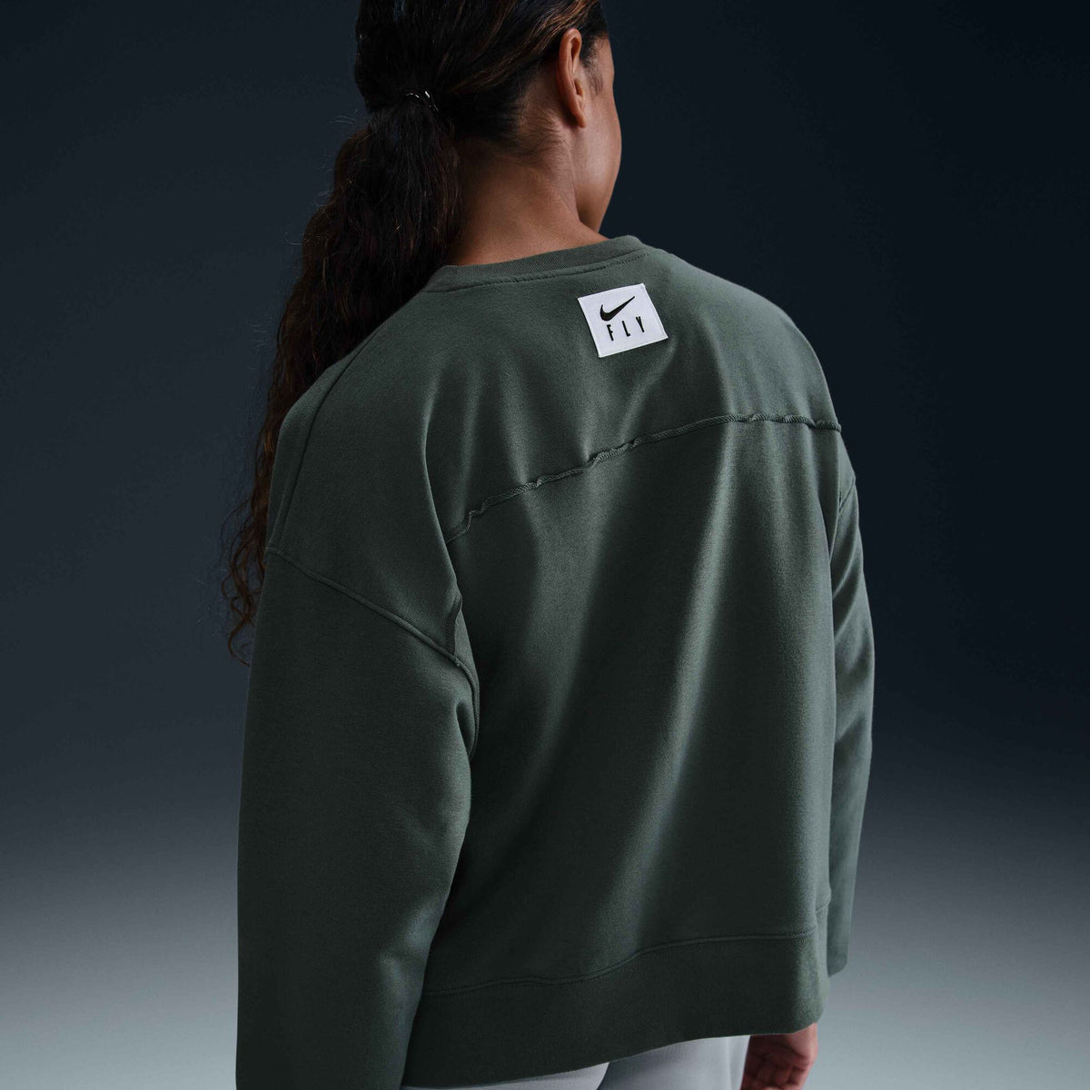 Nike Swoosh Fly Dri-FIT French Terry Crew-Neck Basketball Sweatshirt Vintage Green/Jade Horizon/W...