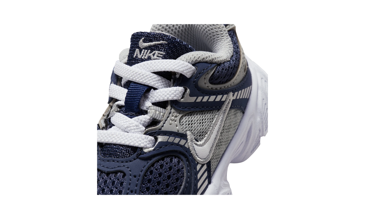 Nike V5 RNR Thunder Blue/Light Smoke Grey/Metallic Silver/White