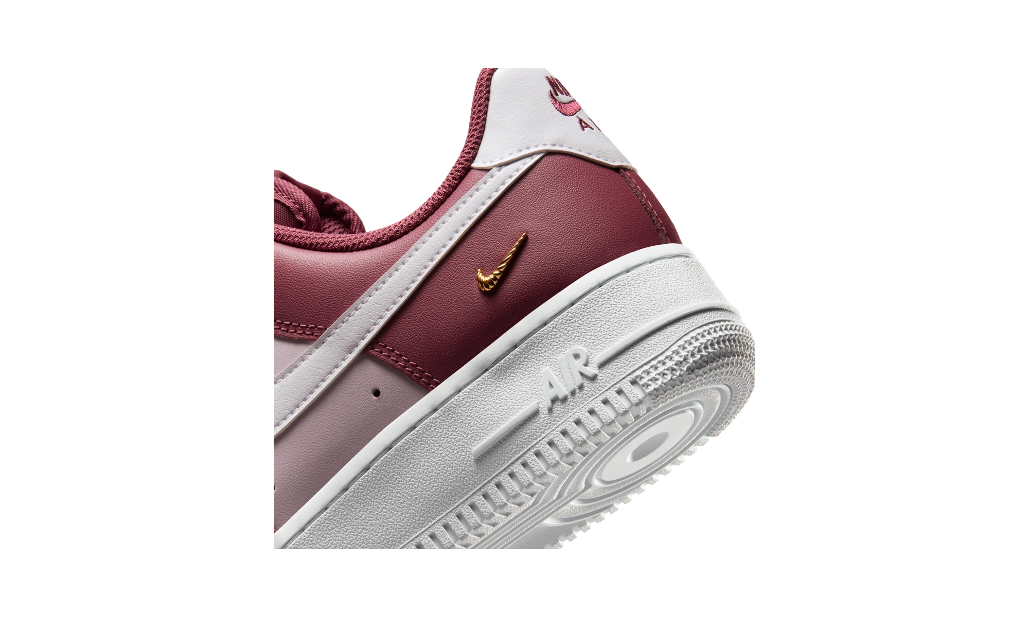 Nike Air Force 1 '07  Pink Smoke/Bleached Lilac/Metallic Gold/White
